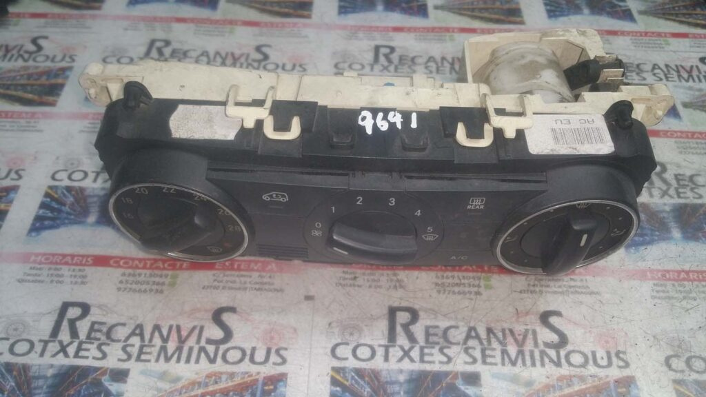 Panou clima MERCEDES-BENZ Class B A 169 830 15 85 / A1698301585 / 69780008A 169 830 15 85 / A1698301585 / 69780008