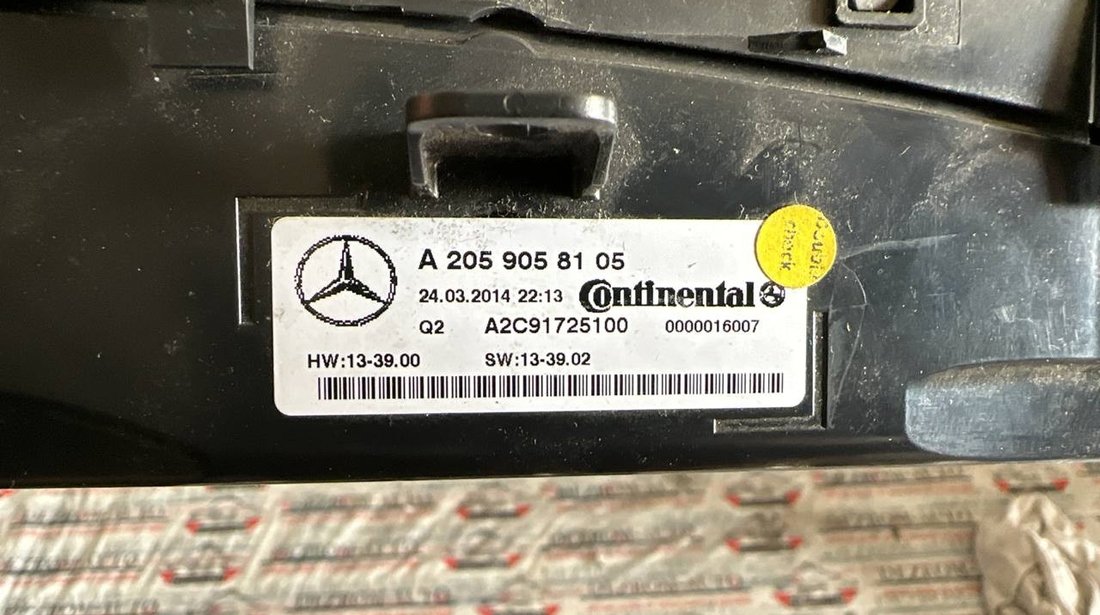 Panou clima Mercedes C-Class [W205] Piesa are un buton lipsa cod: A2059058105