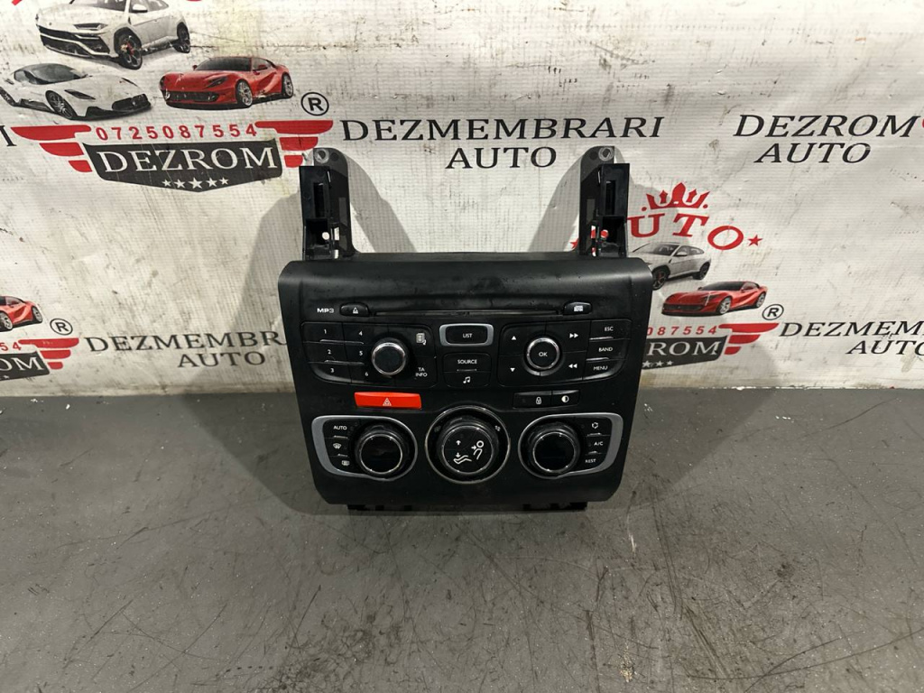 Panou clima / multimedia 9675882277 Citroen C4 II Hatchback 2.0 HDi 163 cai