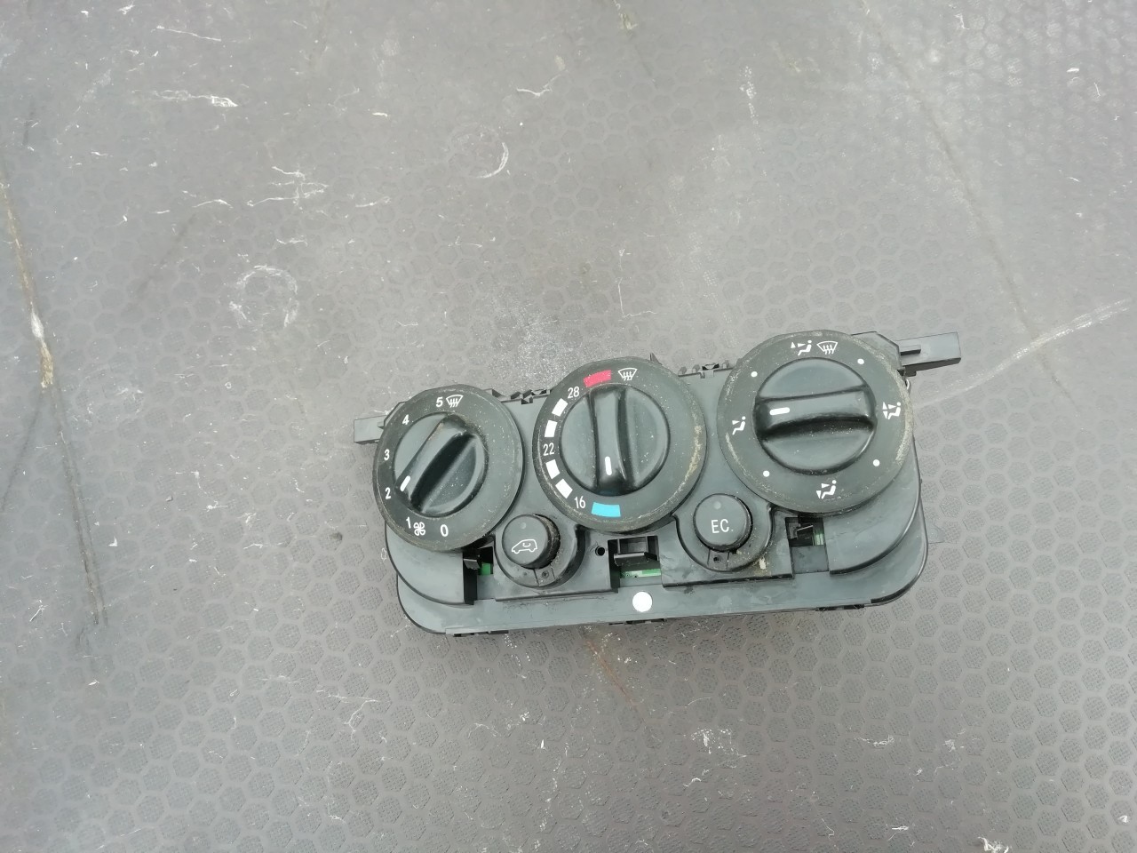 Panou clima / panou comanda AC w168 Mercedes A Class W168 cod produs 1688302085