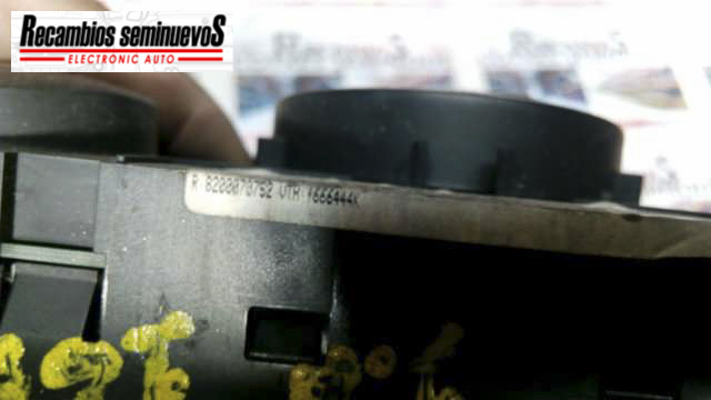 Panou clima RENAULT MEGANE 2 82000707528200070752
