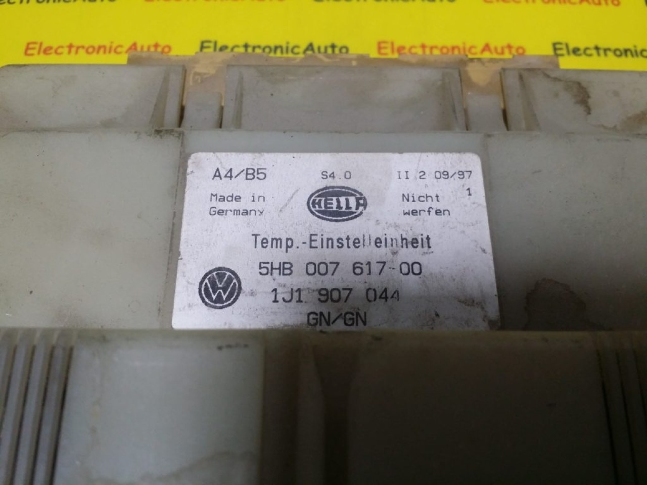 Panou Clima Vw Passat, 5HB00761700, 1J1907044