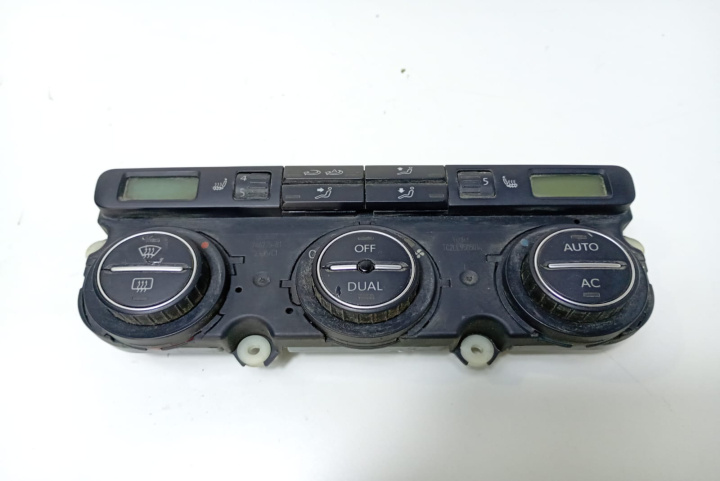 Panou climatronic 74677581 Volkswagen VW Passat B6 [2005 - 2010]