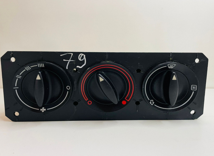 Panou climatronic 8D1819075 Audi A4 B5 [1994 - 1999]