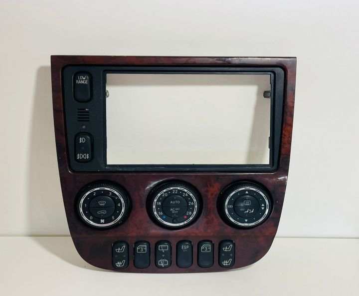 Panou climatronic Behr Panou AC / Panou comanda + rama 5HB 964 643-02 / A1638204289KZ / SW5001 Mercedes-Benz ML W163 [1997 - 2001]