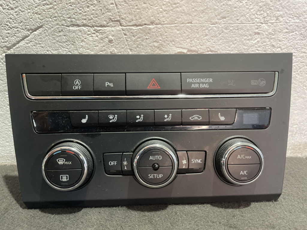 Panou climatronic Seat Leon 3 , 2.0TDI Manual Led sedan 2015 (5F0907044E)