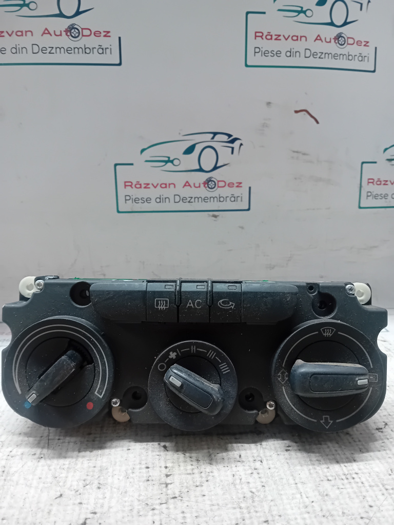 Panou comandă climă Audi A3 2009, 8P0820047B