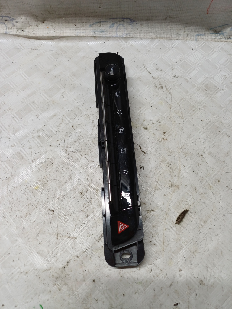 Panou comandă climă Citroen C5 Aircross 1.2 Benzina 2019, 9828018177
