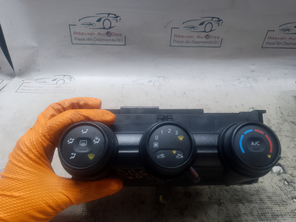 Panou comandă climă Dacia Duster 1.0 Benzina 2019, T20954B