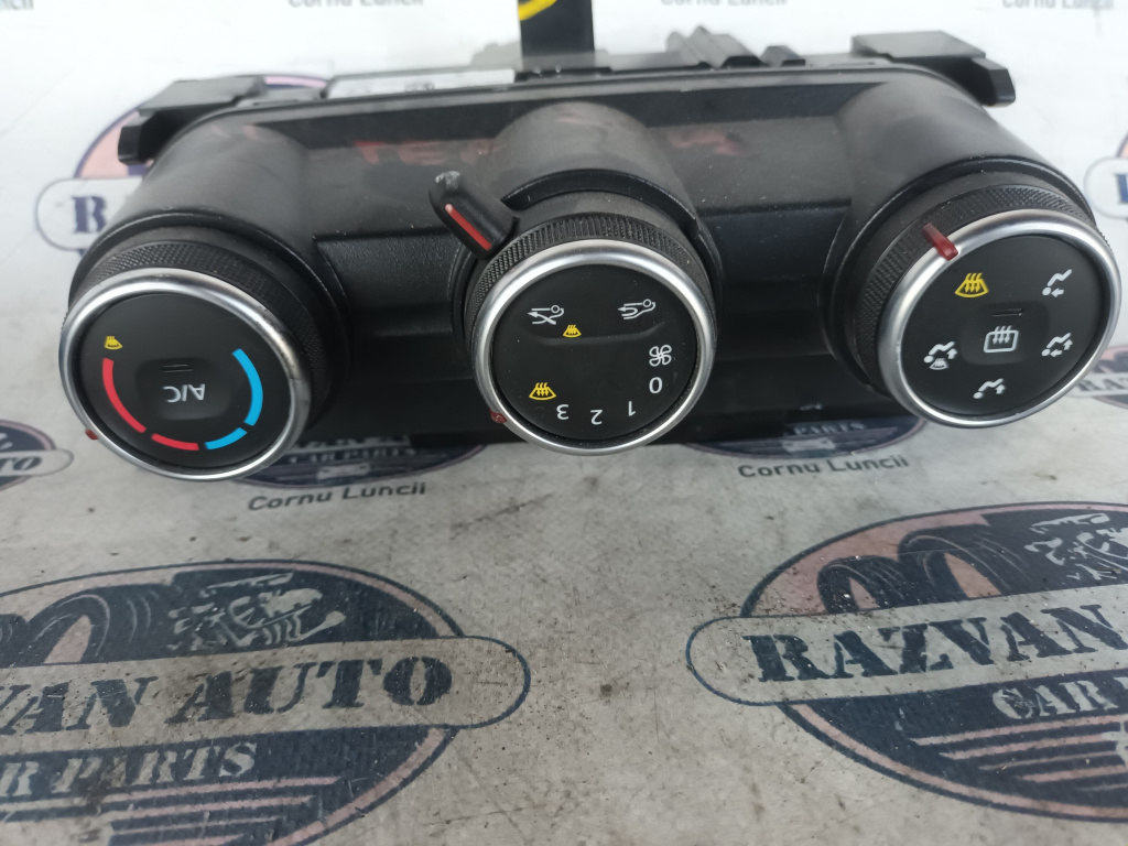 Panou comandă climă Dacia Duster 2019, T93789B