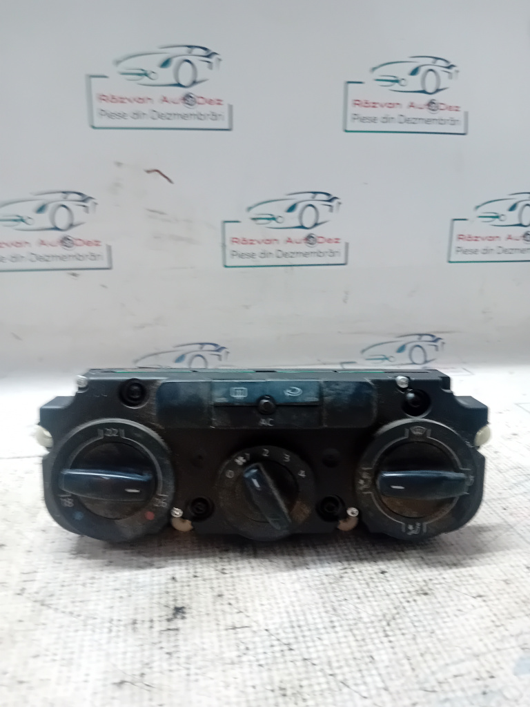 Panou comandă climă Volkswagen Golf 5 2008, 1CF74730960
