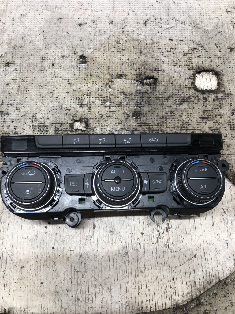 Panou comandă climă Volkswagen Tiguan 1.5 Benzina 2019, 5NA907044M