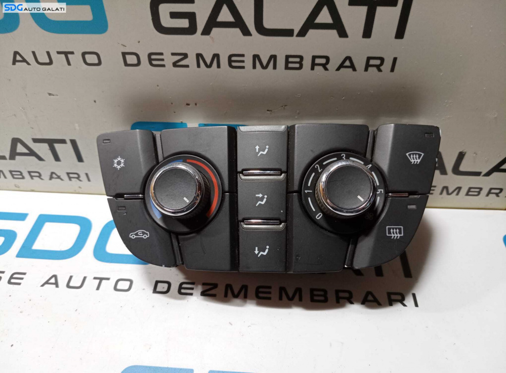 Panou Comanda AC Aer Conditionat Clima Climatronic Opel Astra J 2009 - 2015 Cod 13360099 [M7115]