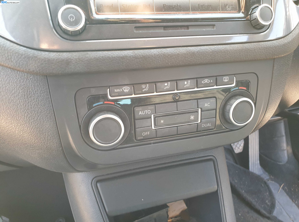 Panou Comanda AC Clima Climatronic Aer Conditionat Volkswagen Tiguan FL Facelift 2007 - 2015 [K3846]