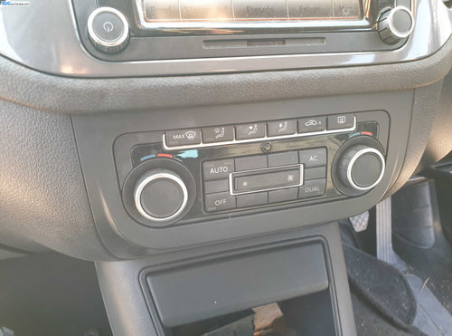 Panou Comanda AC Clima Climatronic Aer Conditionat Volkswagen Tiguan FL Facelift 2007 - 2015 [K3846]