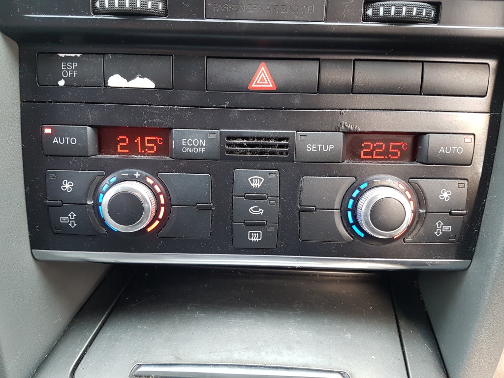 Panou Comanda AC / Clima / Climatronic Audi A6 C6 4F 2004 - 2011