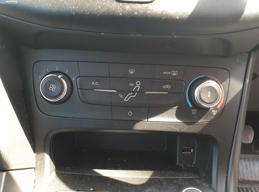 Panou Comanda AC Clima Climatronic Ford Focus 3 FL Facelift 2014 - 2018 [K5970]