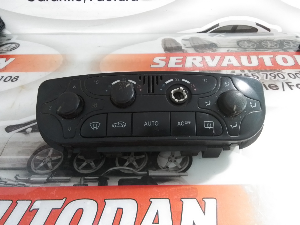 Panou comanda AC Mercedes-Benz C-Class (2001-2007) [W203] 2.2 Motorina 2002, A2098300085