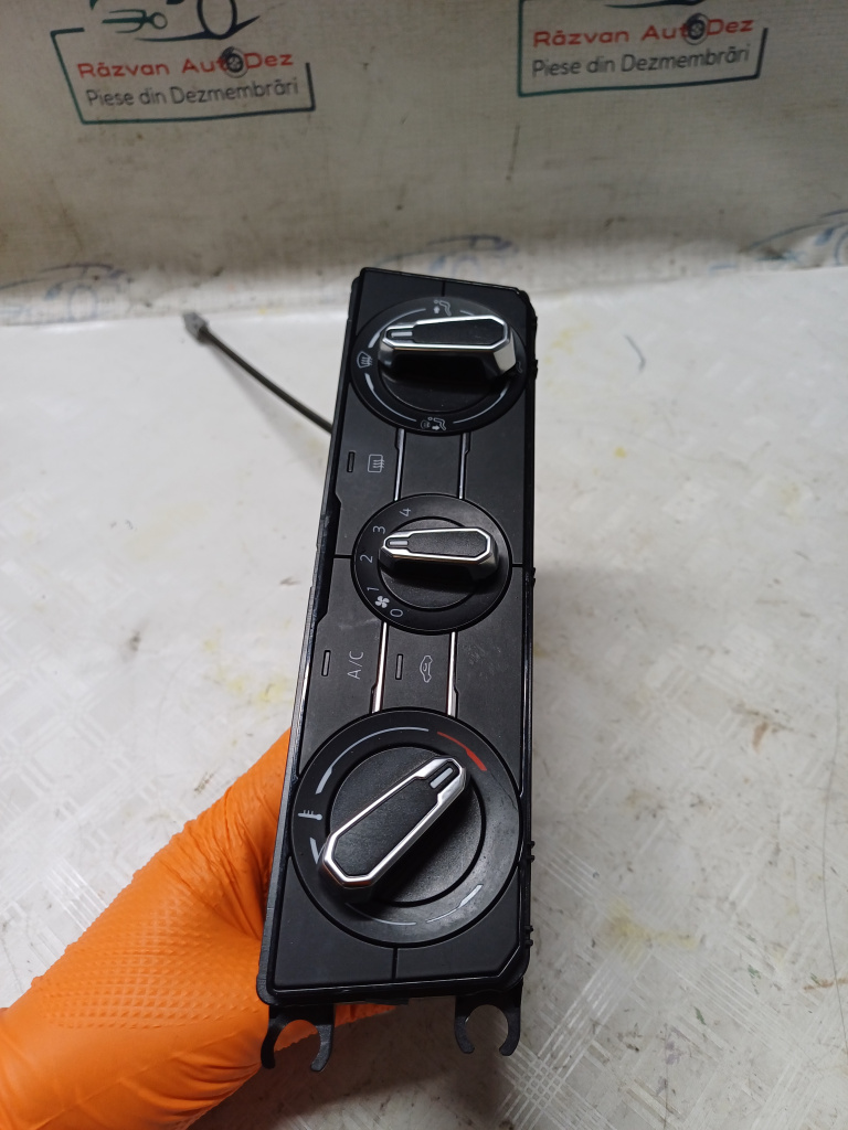 Panou comanda AC Volkswagen Polo 1.0 Benzina 2019, 2G2820045D