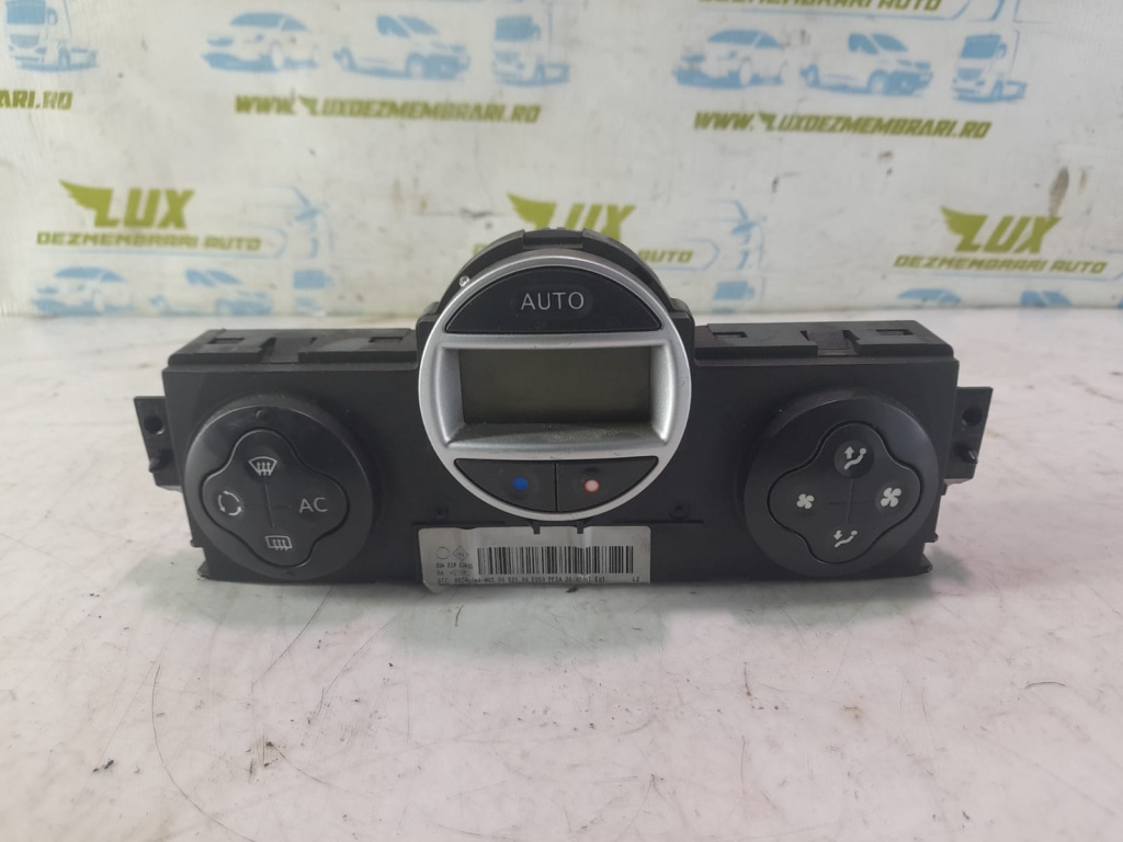 Panou comanda clima 8200413906 Renault Megane 2 [facelift] [2006 - 2012] 1.5 dci K9K724