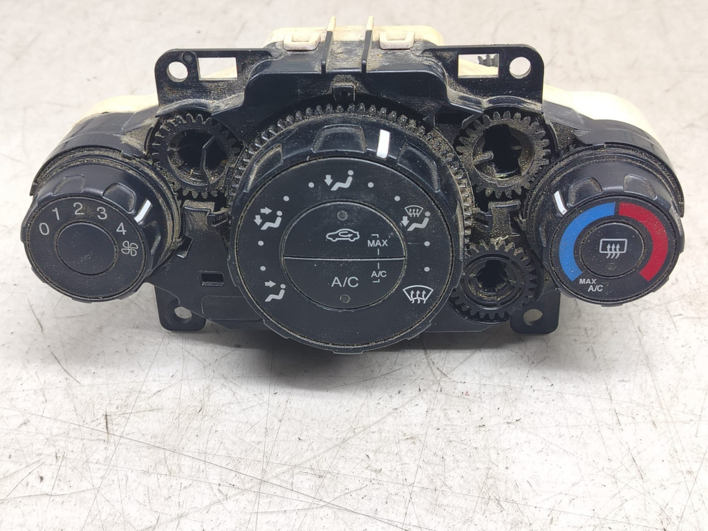 Panou comanda clima 8A6118549 Ford Fiesta 6 [2008 - 2013]