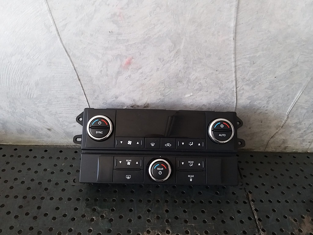Panou comanda clima ac dodge journey p55111898ag
