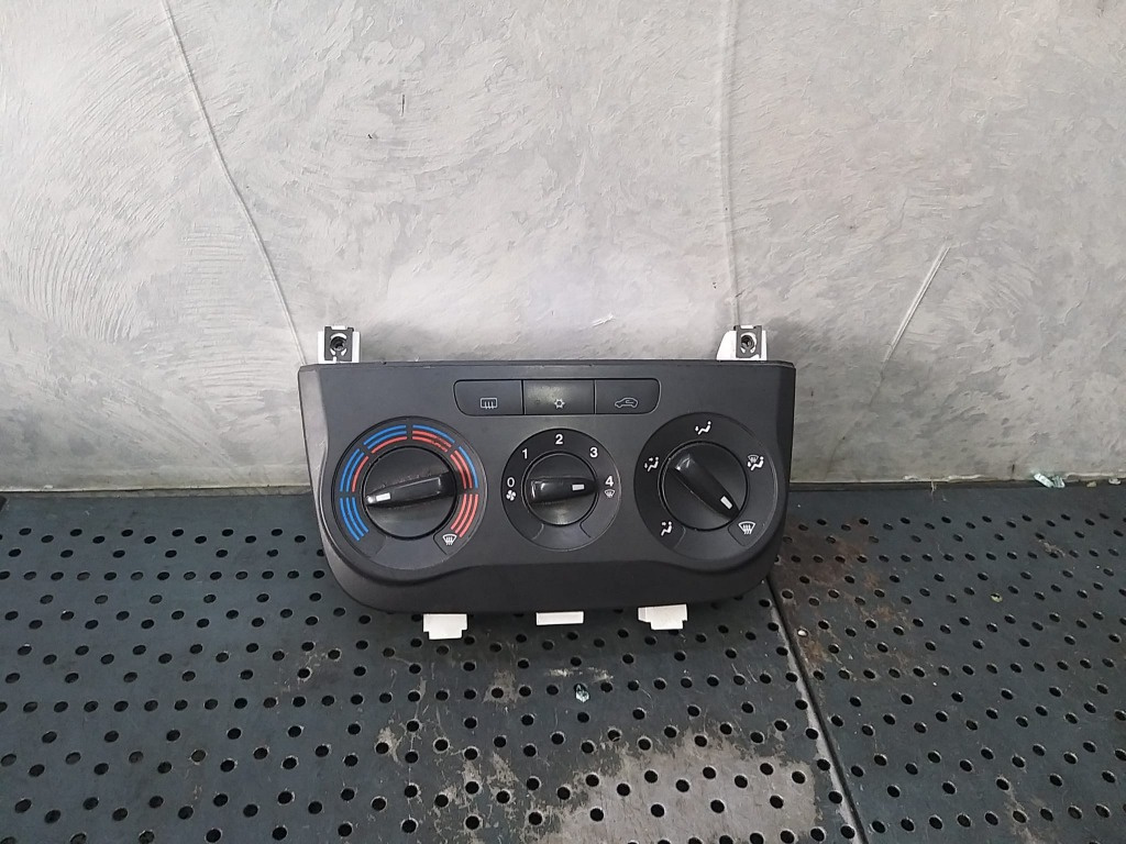 Panou comanda clima ac fiat grande punto