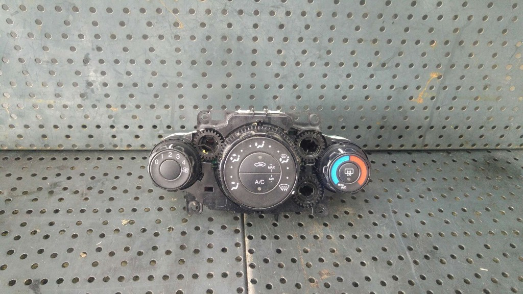 Panou comanda clima ac ford fiesta 6 cb1 ccn 8a6118549 8a6919980