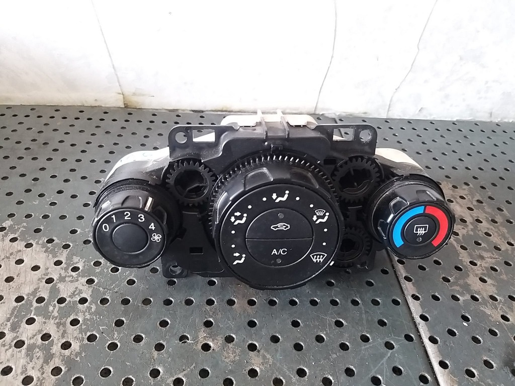 Panou comanda clima ac ford fiesta 6 cb1 ccn 8a6119980ae