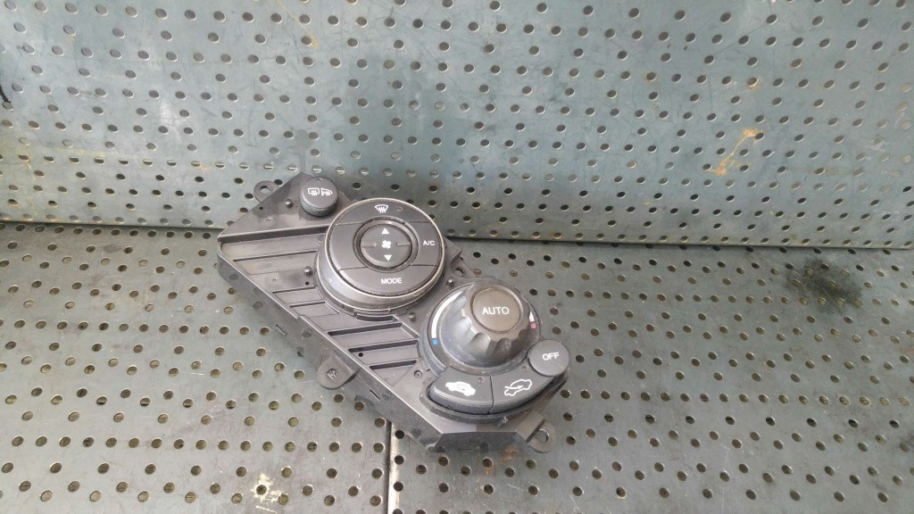 Panou comanda clima ac honda civic 8 sanwa2330 79600smgg4