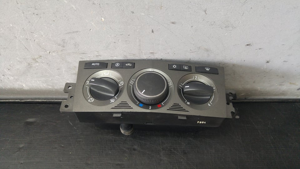 Panou comanda clima ac opel antara l07 96873526