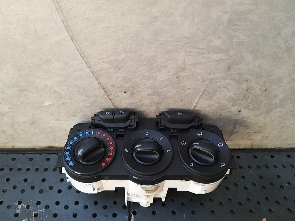 Panou comanda clima ac opel corsa e x15 466119570 5w8219516