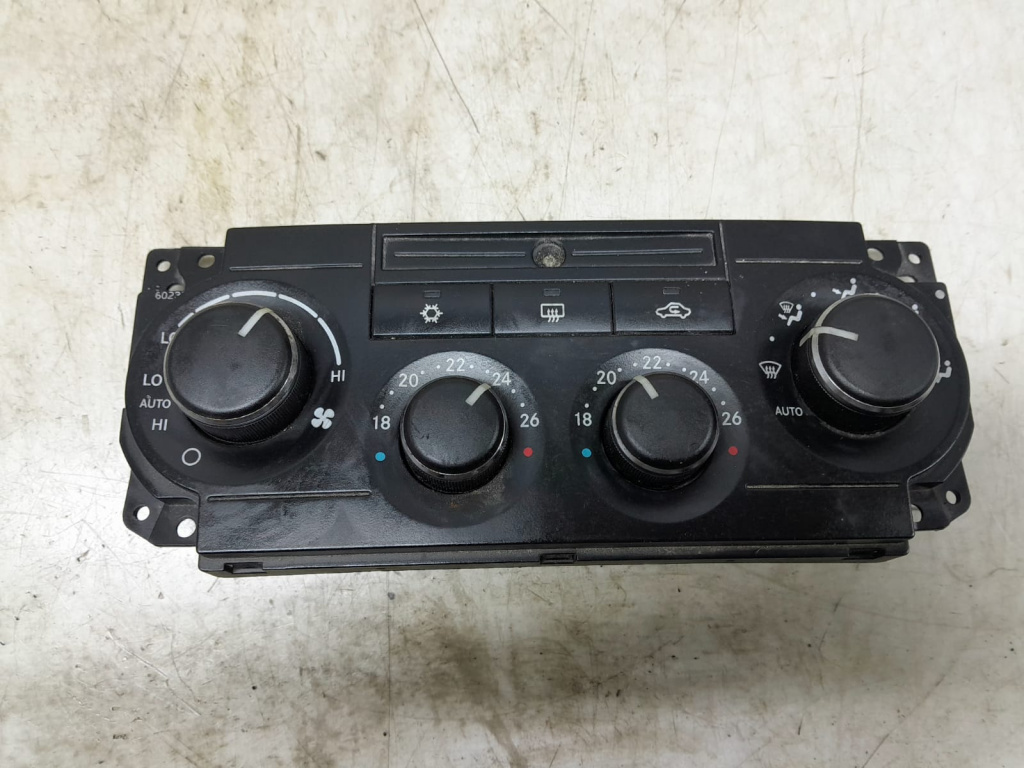 Panou comanda clima ac p55111031ae Chrysler 300C [2005 - 2011]