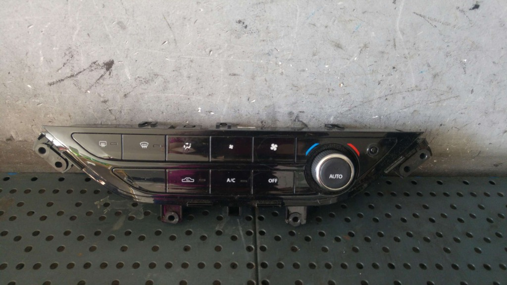 Panou comanda clima ac tata 541216252001