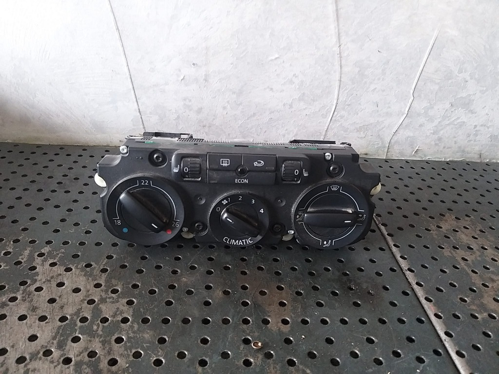 Panou comanda clima ac vw passat b6 3c