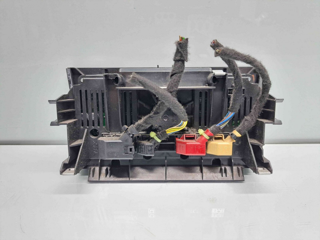 Panou comanda clima Audi A3 Sportback (8PA) [Fabr 2004-2013] 8P0820043BM