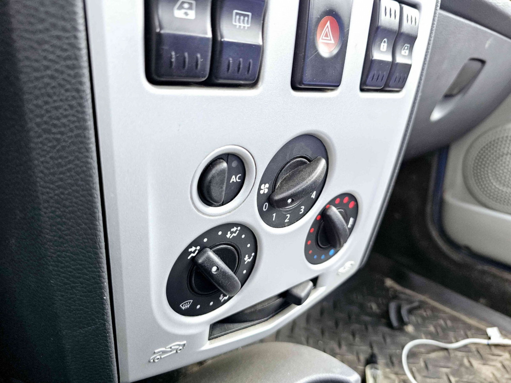Panou comanda clima Dacia Logan (LS) [Fabr 2004-2012] OEM