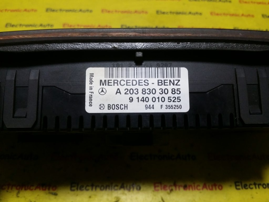 Panou Comanda Clima Mercedes C A2038303085, 9140010525