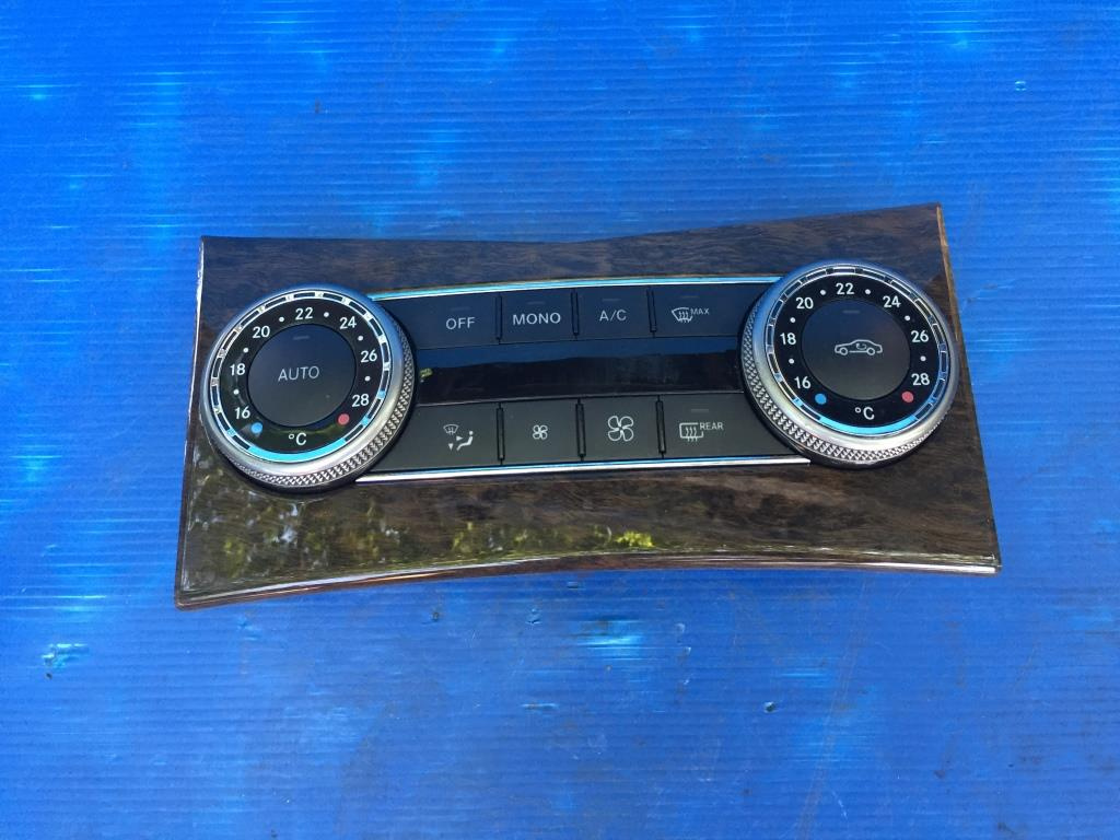 Panou comanda clima Mercedes C class w204 2008