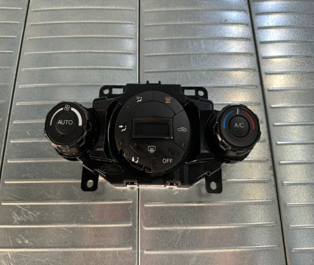 Panou comanda clima Mic defect DN1T18C612AF Ford EcoSport 2 [2013 - 2019]