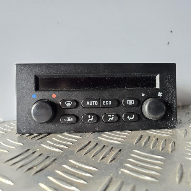 Panou Comanda clima Opel Astra G 1999-2005 24442472