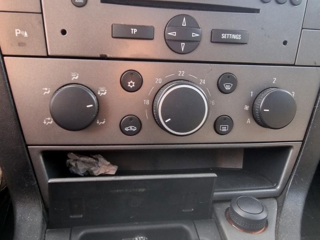Panou comanda clima Opel Vectra C [Fabr 2003-2008] 1.9 CDTI LRD 110 KW / 150 C