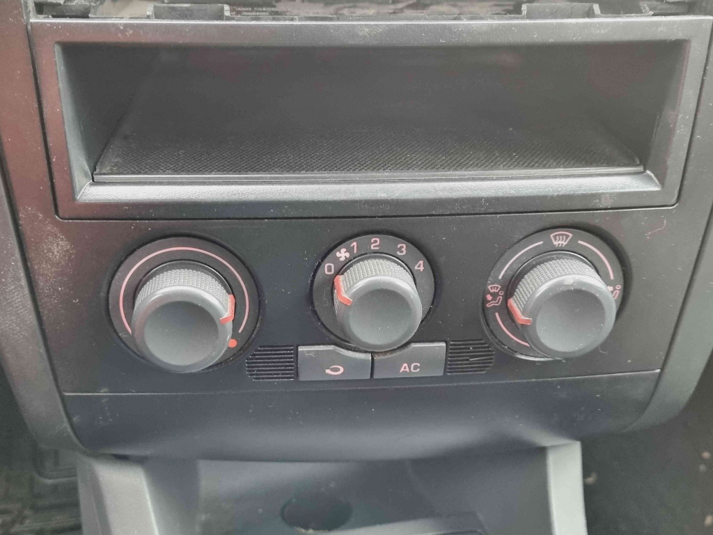 Panou comanda clima Seat Ibiza 4 (6L1) [Fabr 2002-2009] OEM