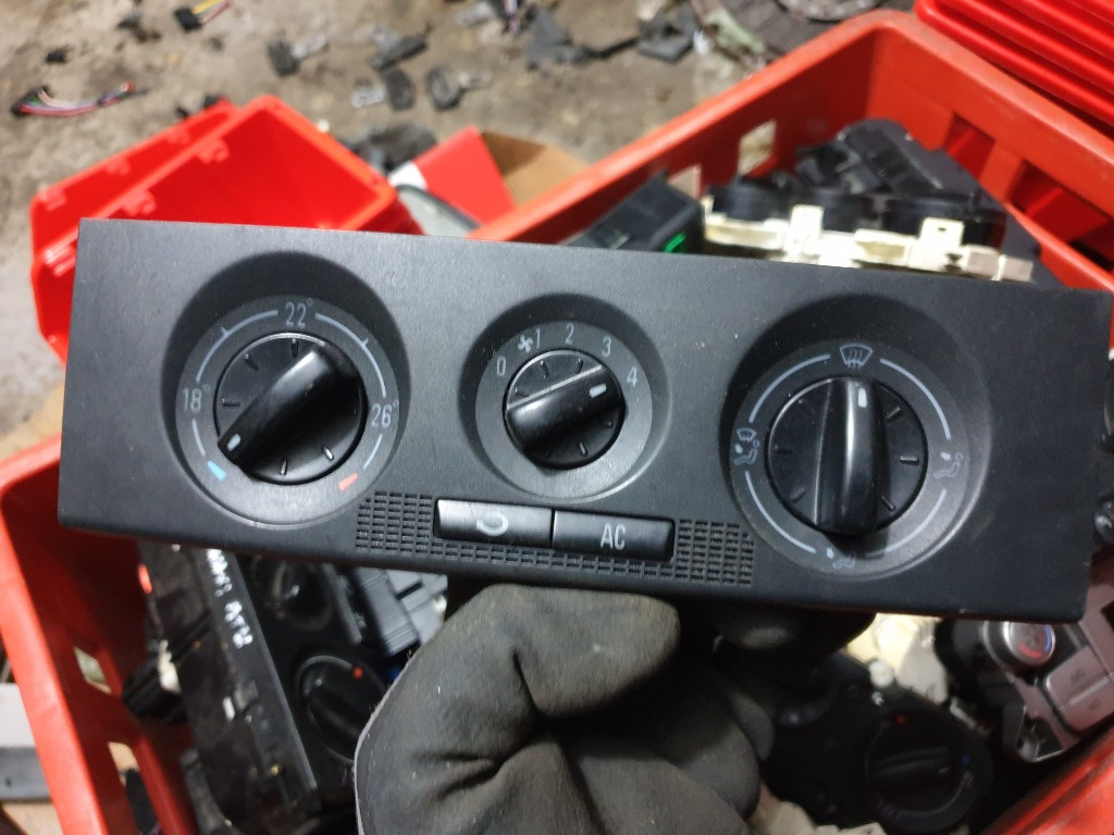 Panou Comanda Clima Skoda Fabia 1 cod: 6Y0820045A