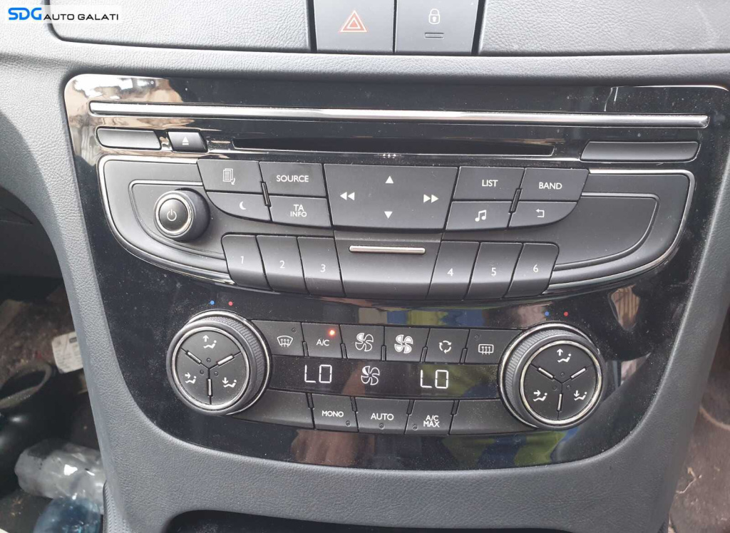 Panou Comanda Consola Buton Butoane Radio CD Player Navigatie AC Aer Conditionat Clima Climatronic Peugeot 508 2010 - 2018 [C7734]