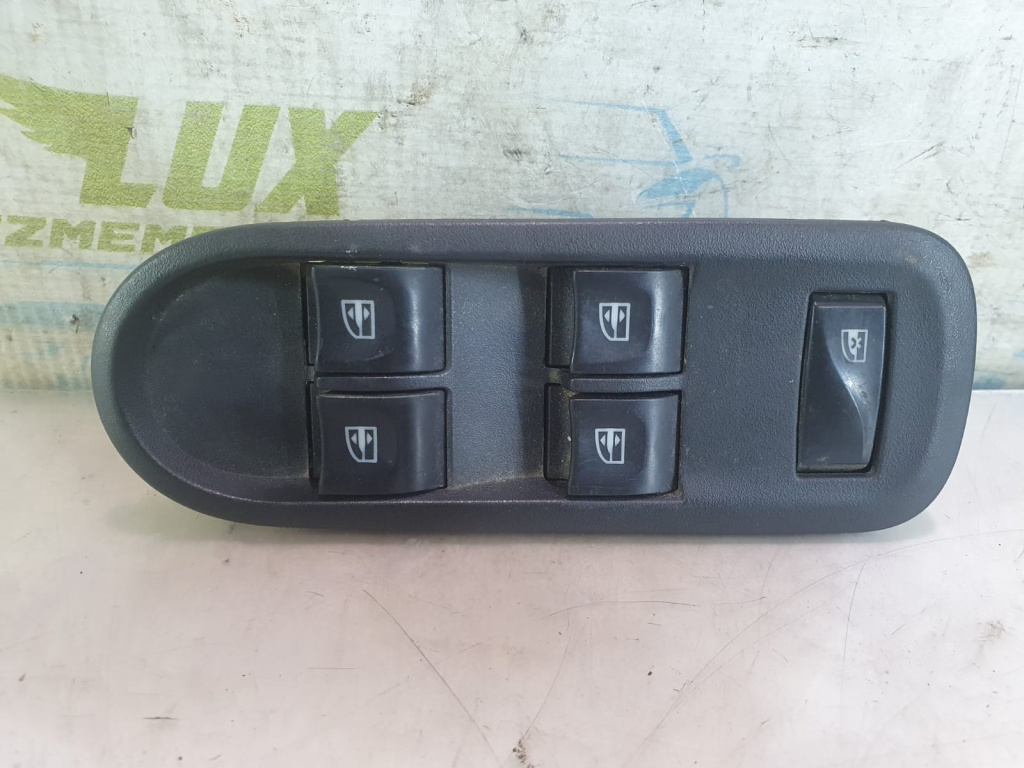 Panou comanda geamuri 254111342r 254117873r 254296770r Dacia Duster [facelift] [2013 - 2017] 1.5 dci K9K858