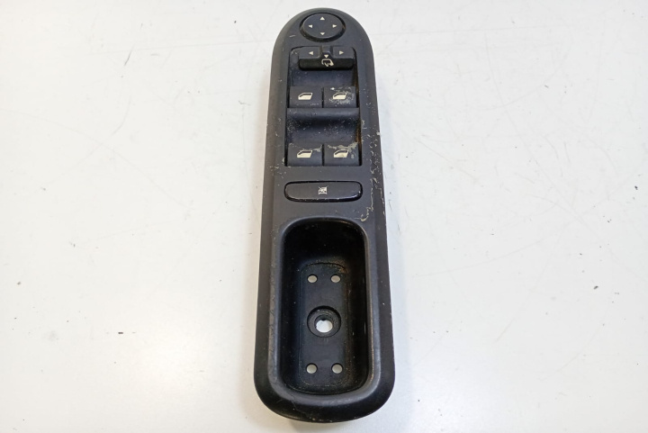 Panou comanda geamuri 53269704 Peugeot 307