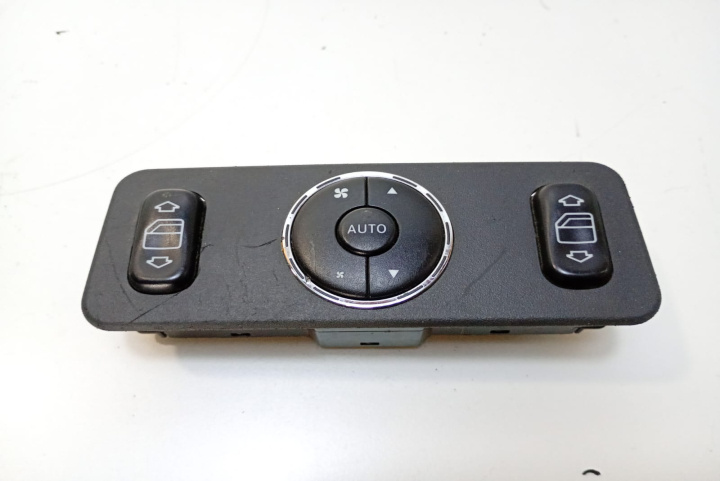Panou comanda geamuri electrice A1638200326 Mercedes-Benz ML W163 [1997 - 2001]