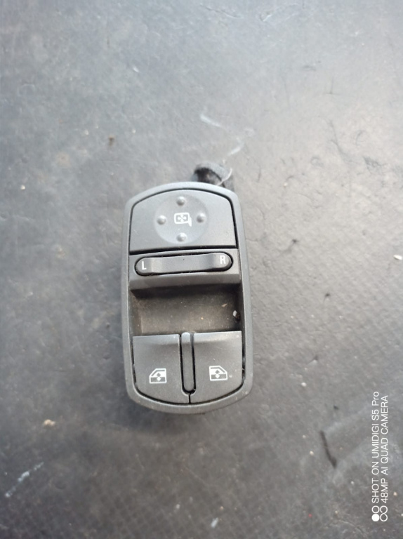 Panou comanda geamuri electrice , Opel CORSA D , 2006 - 2014 COD- 13258521AA