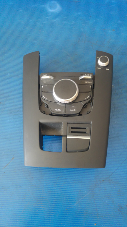Panou comanda navigator radio audi a3 8v 8v0919614p